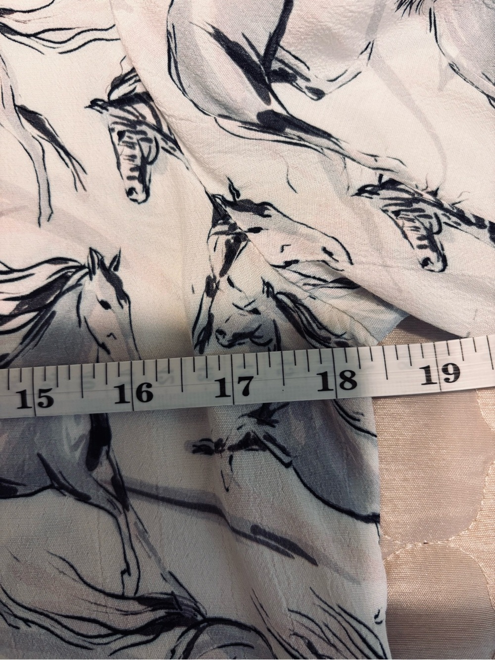 Karen Kane Horse Print Blouse Size S Western Button Front Lightweight Top - Picture 5 of 7